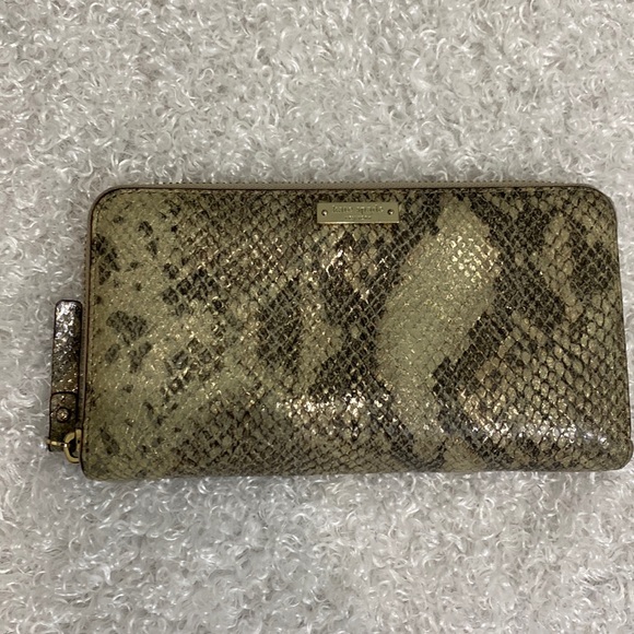 kate spade Handbags - Kate Spade Wallet Snake Skin Design